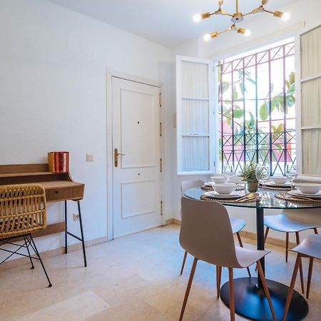 Lirio Suite Apartment - Private Parking Included Sevilha Exterior foto