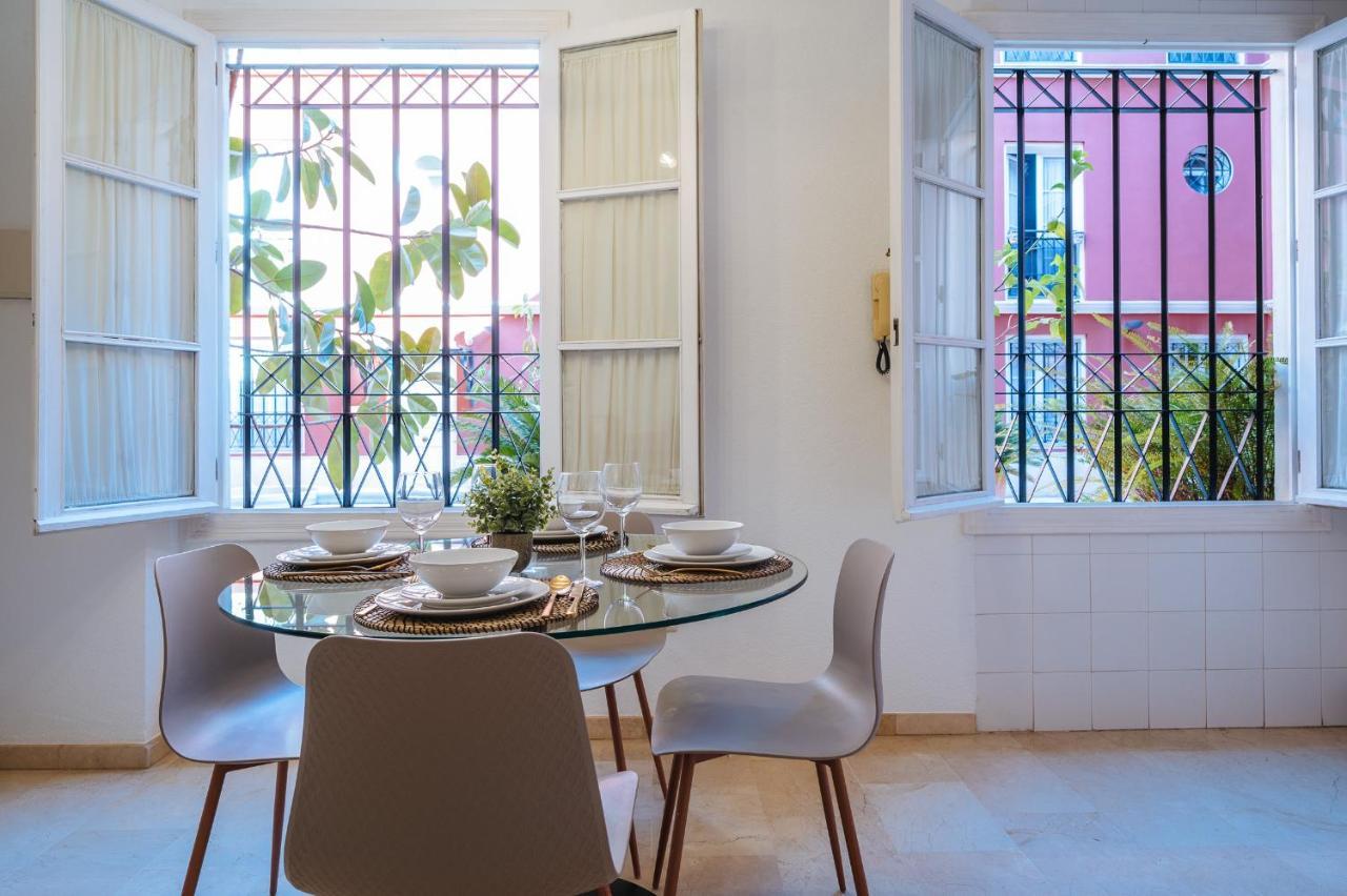 Lirio Suite Apartment - Private Parking Included Sevilha Exterior foto