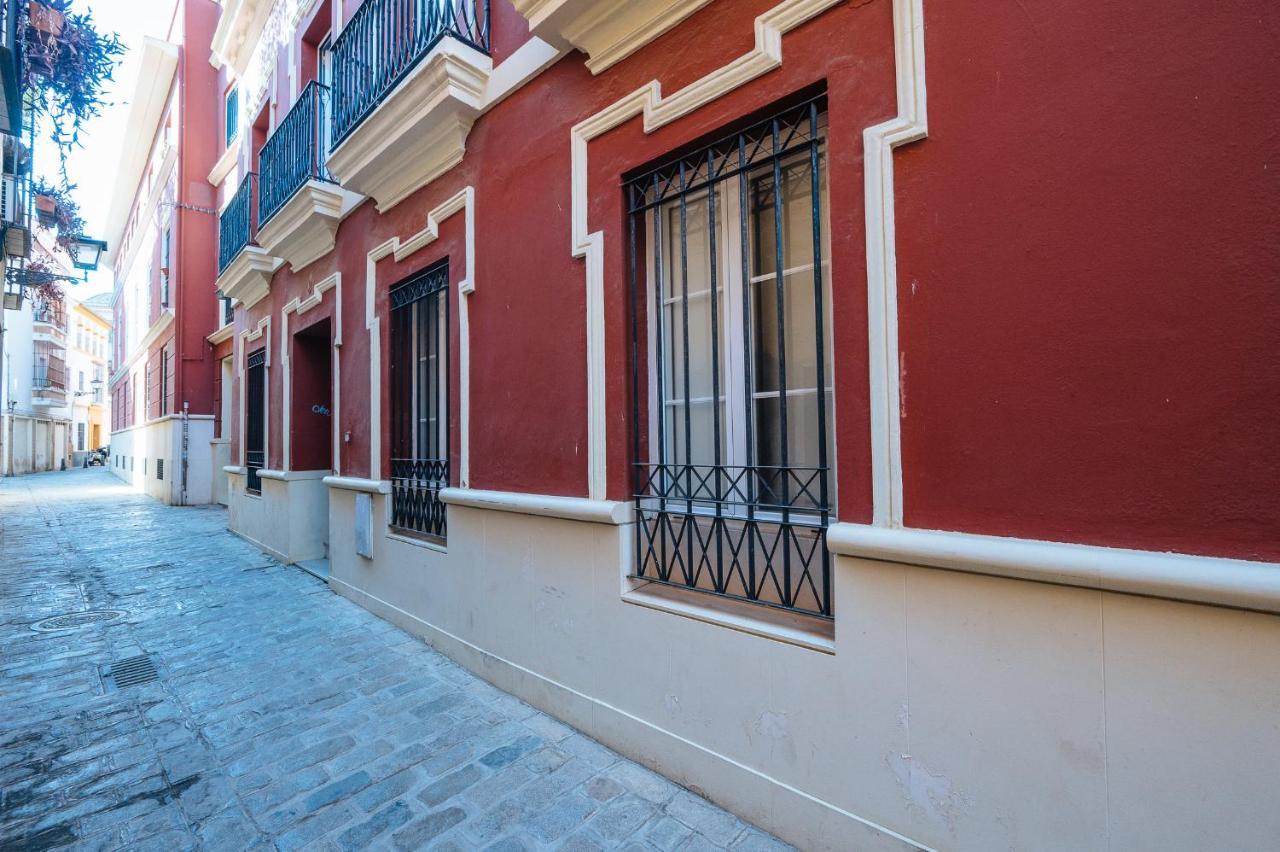 Lirio Suite Apartment - Private Parking Included Sevilha Exterior foto