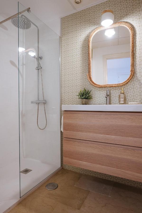 Lirio Suite Apartment - Private Parking Included Sevilha Exterior foto