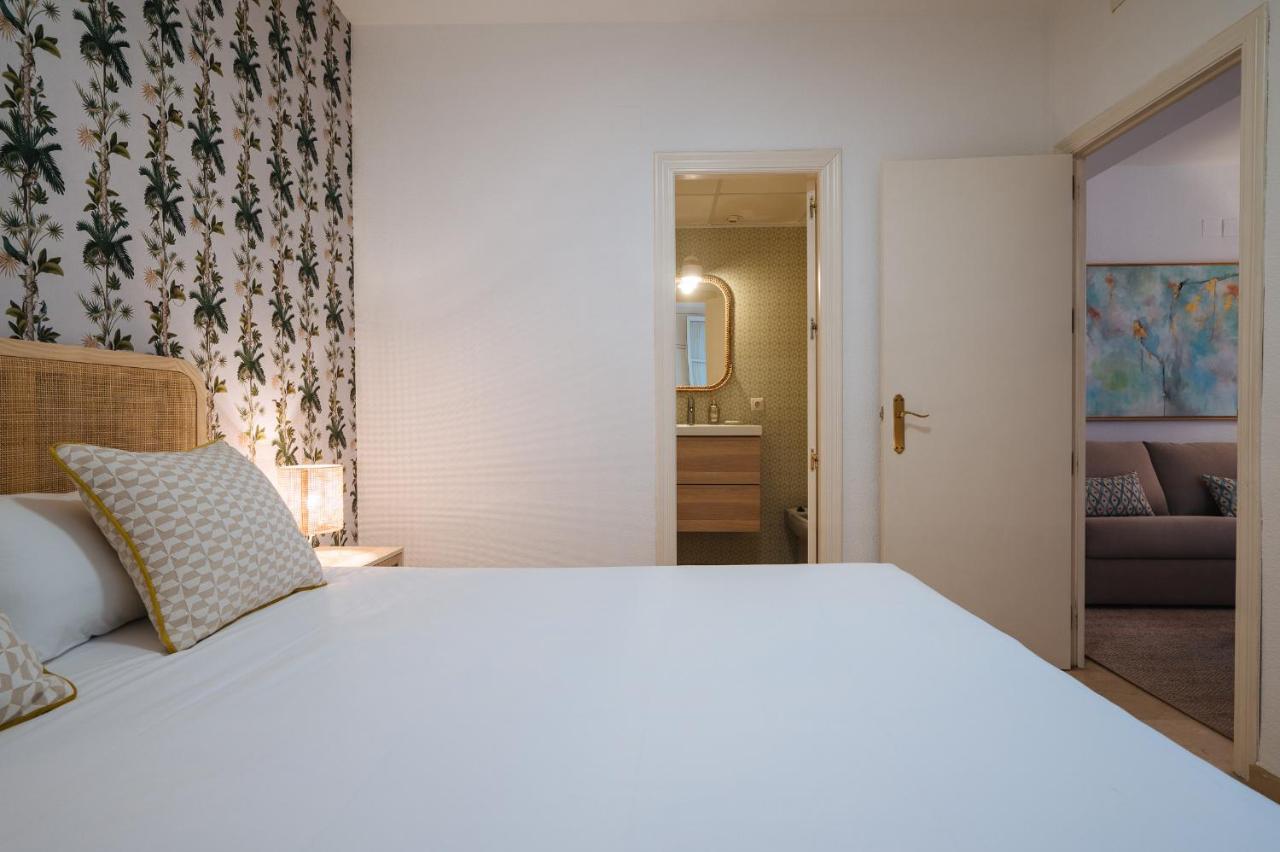 Lirio Suite Apartment - Private Parking Included Sevilha Exterior foto