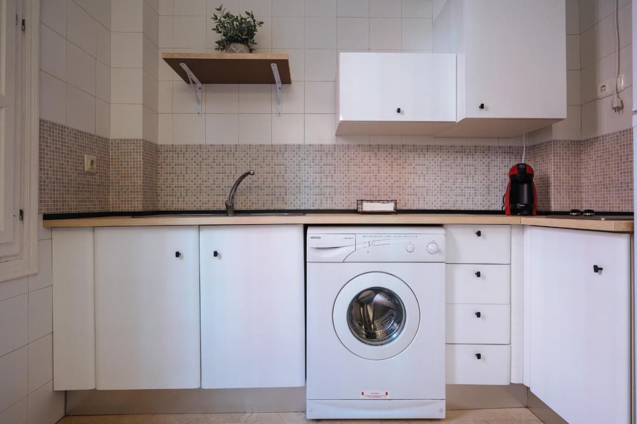 Lirio Suite Apartment - Private Parking Included Sevilha Exterior foto