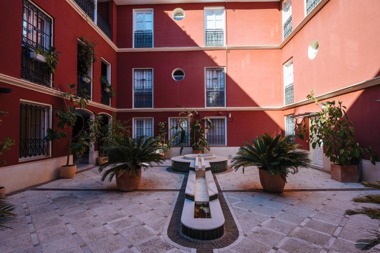 Lirio Suite Apartment - Private Parking Included Sevilha Exterior foto